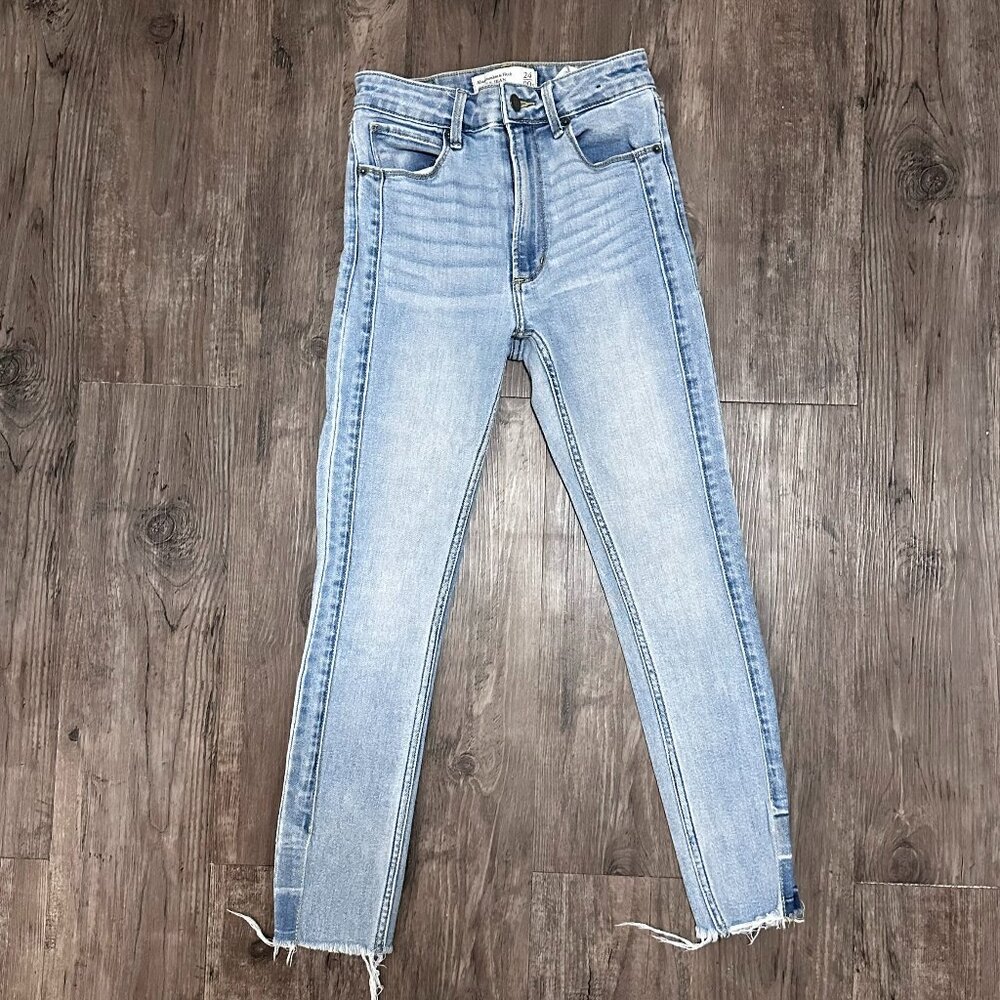 Abercrombie & Fitch Ankle Jean High Rise